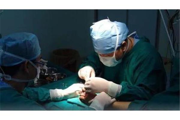 胃炎可以输液治疗吗